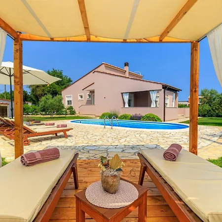 Villa Casa Bamboletta With Swimming Pool Loborika
