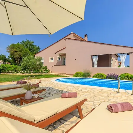 Casa Bamboletta With Swimming Pool Villa *