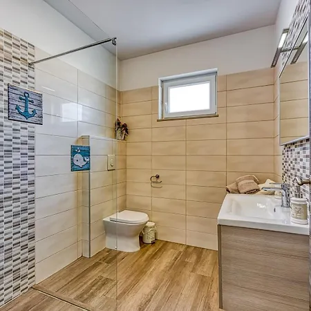 Casa Bamboletta With Swimming Pool